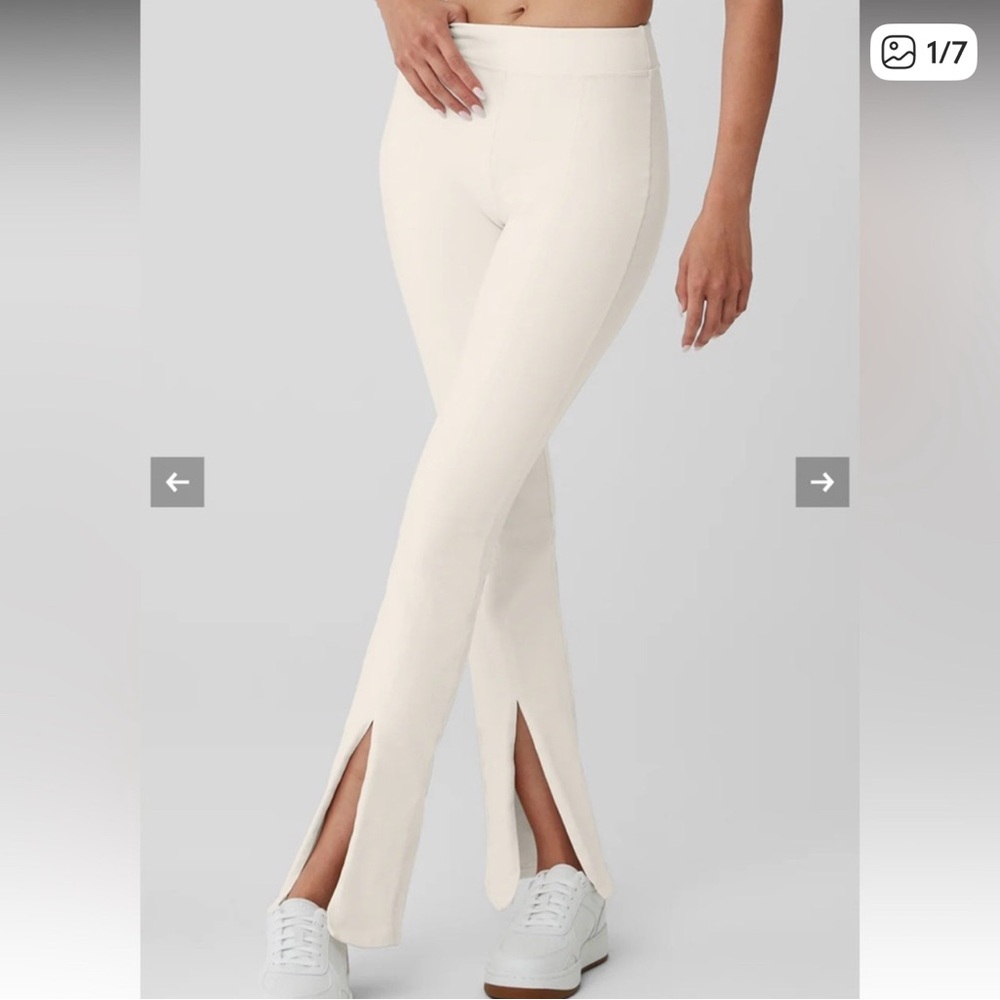 Alo Yoga Flutter Split Hem Leggings